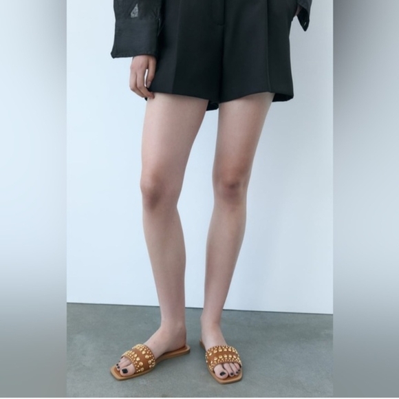 🌴 NWT Zara Brown Gold Studded Women's Sandals Sz. 40/9 - Picture 2 of 8